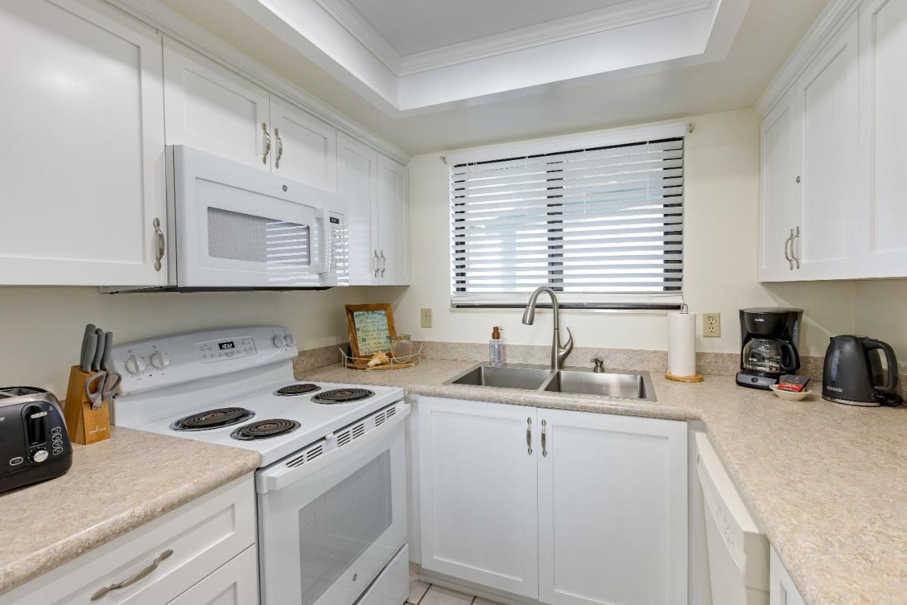 Ocean View With A Beachfront Pool At Ocean Trillium Condo ~ 403 뉴스머나비치 외부 사진