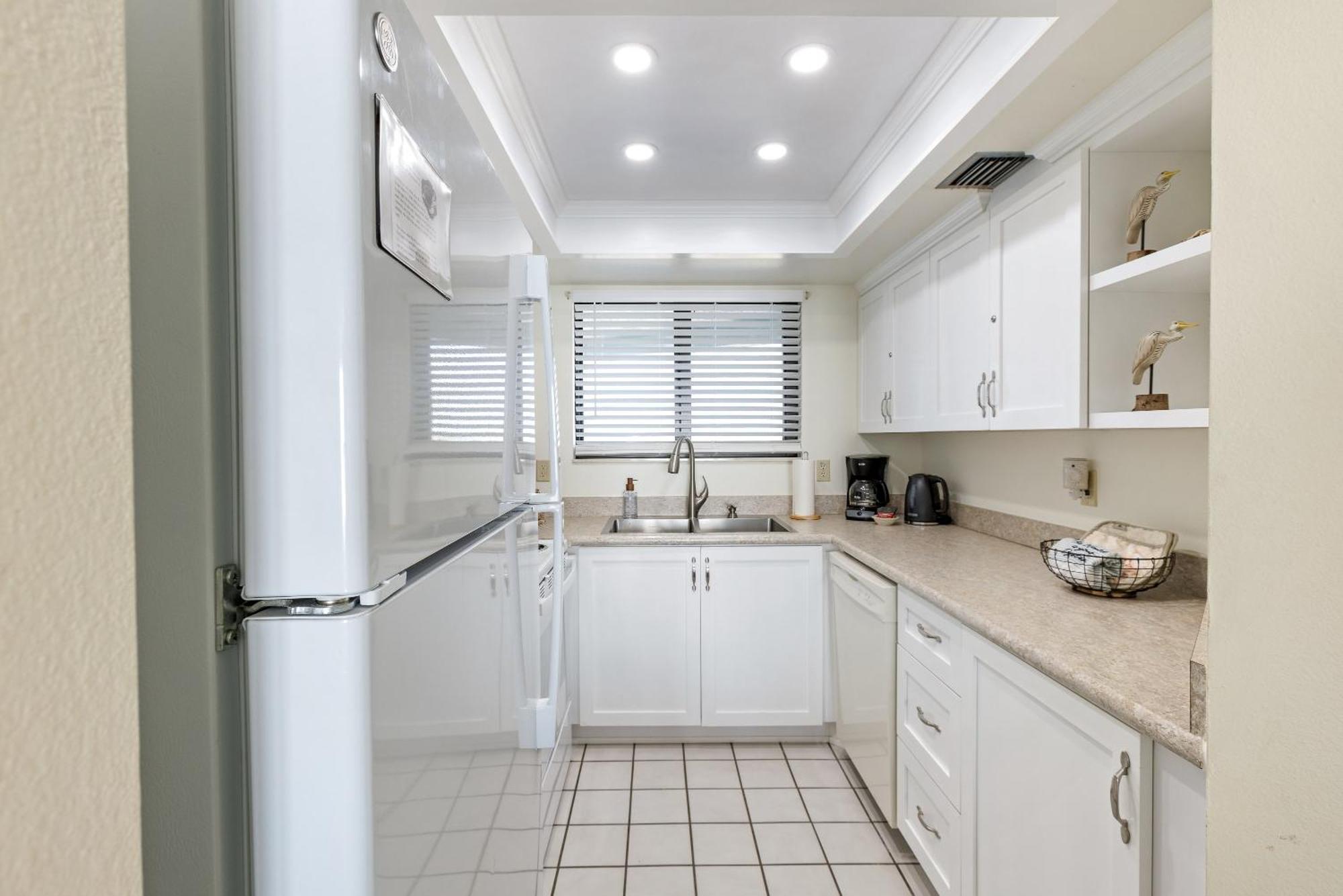 Ocean View With A Beachfront Pool At Ocean Trillium Condo ~ 403 뉴스머나비치 외부 사진